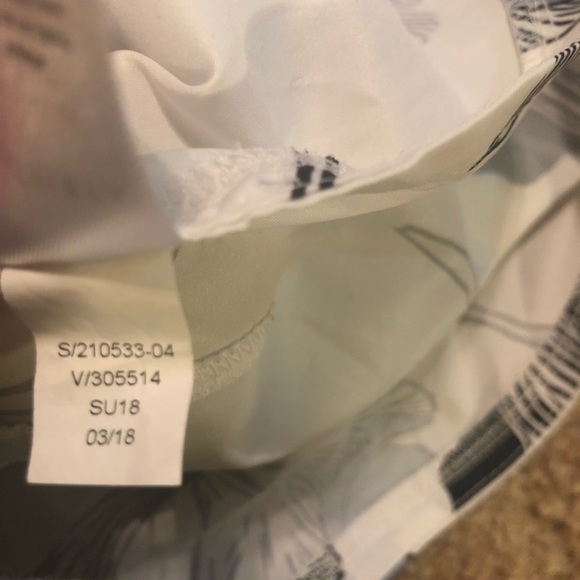 Athleta Running Short - Picture 9 of 9